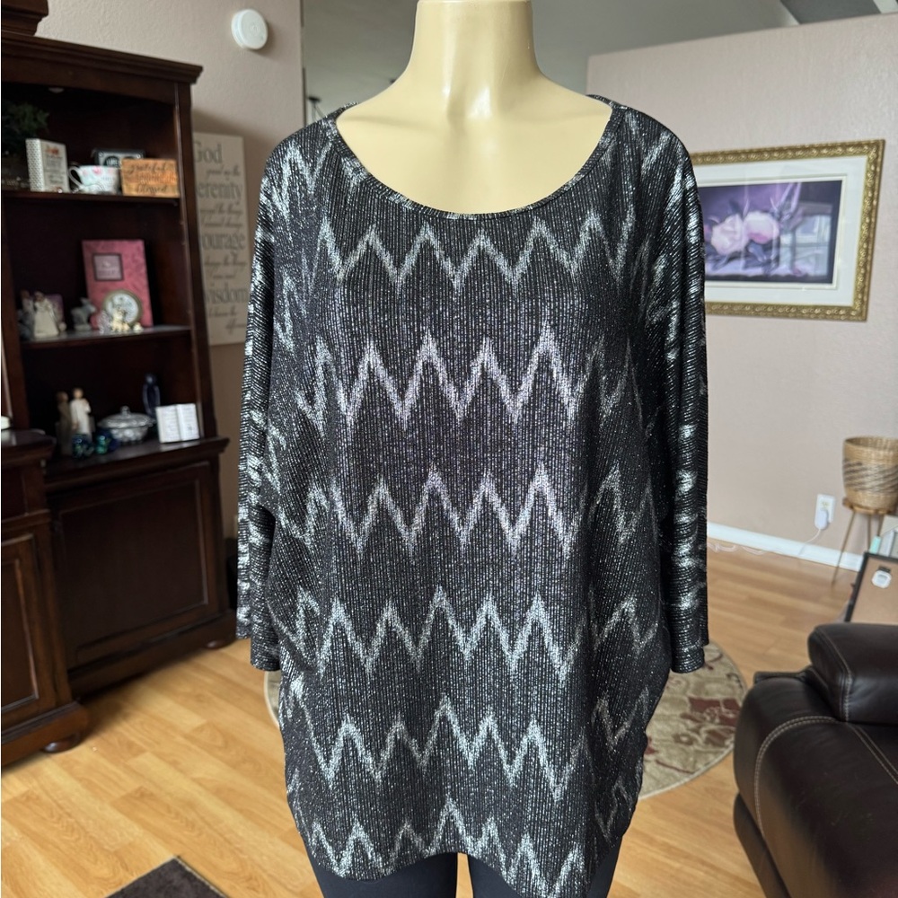Jade Moon black & gray with silver metallic 3/4 sleeves zigzag blouse-size 1X